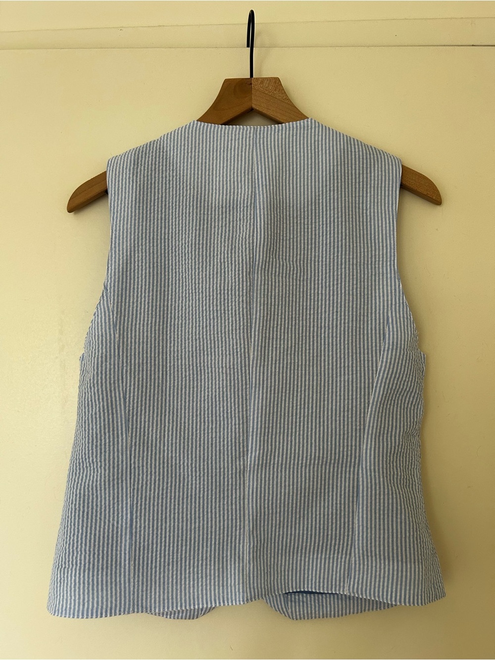 Blank NYC Blue and White Striped Seersucker Vest - Picture 4 of 6